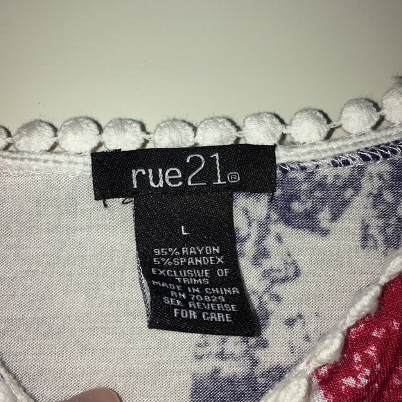 ✨Women’s crop top size L - Picture 2 of 3